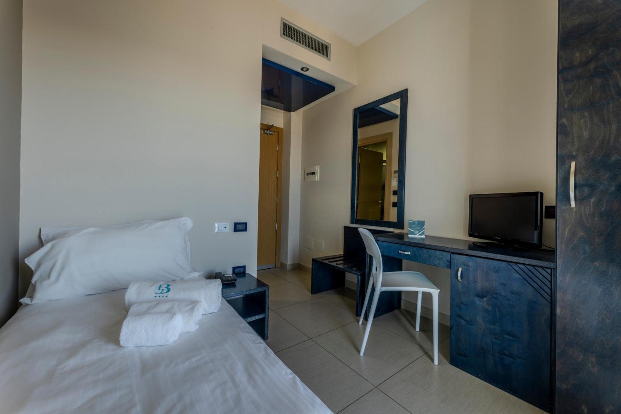 Hotel Belvedere Torre dell'Orso Camera foto